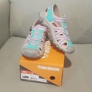 NWT kids Northside Mackay water/sport sandal
